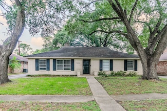 5950 Beaudry Dr, Houston, TX 77035