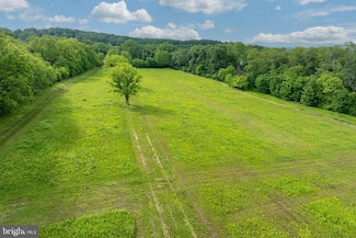 1362 S Hanover St, Pottstown, PA 19465