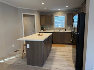 172 Taylor Ave Unit 84, Jackson, MI 49203