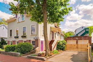 62 Sacramento St Unit 62, Cambridge, MA 02138
