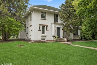 1310 Larkin Ave, Elgin, IL 60123