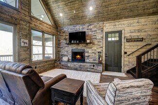 601 Tater Patch Rd, Maggie Valley, NC 28751