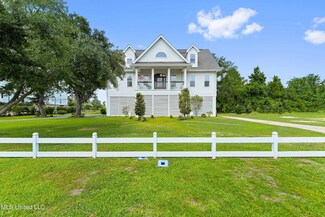 125 Boisdore Ave, Pass Christian, MS 39571