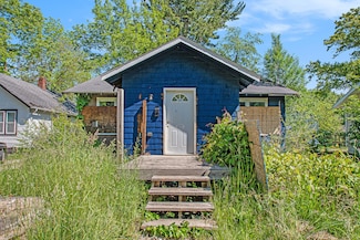 775 Pasadena Ave, Benton Harbor, MI 49022