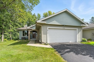 1778 Green Crest Dr, Victoria, MN 55386