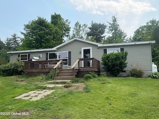 278 Lakeview Ave, Port Henry, NY 12974