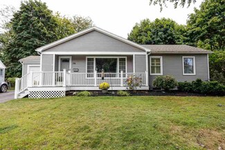 76 Sunset Rd, Portsmouth, NH 03801
