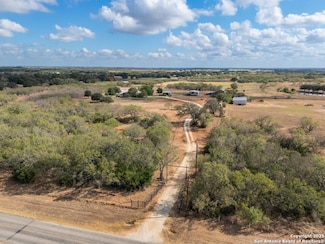 2425 Elm Creek Rd, Seguin, TX 78155