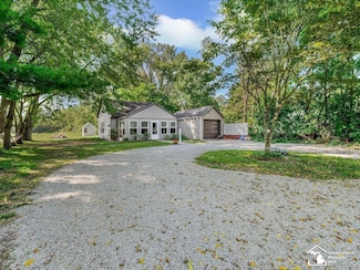 109 W Dean Rd, Temperance, MI 48182
