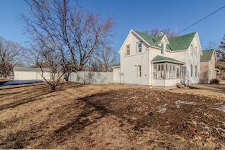 619 7th St SE, Saint Cloud, MN 56304
