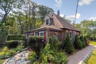 122 Trenton Rd, Dedham, MA 02026