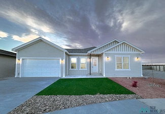 4 Bella Ct, Roswell, NM 88201