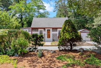 313 Depot St, Dennis Port, MA 02639