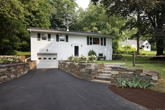 37 Greene Ave, Canaan, CT 06018