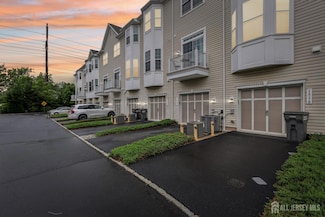 1525 Hudson Cir, Highland Park, NJ 08904