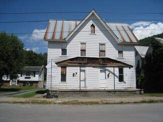 352 Main St, Mill Hall, PA 17751