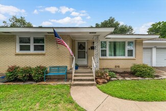 3525 London Ln, Richland Hills, TX 76118