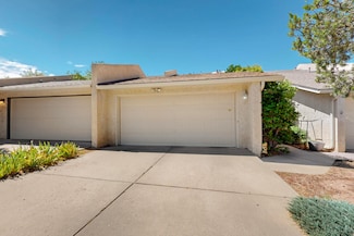9010 Hendrix Rd NE, Albuquerque, NM 87111