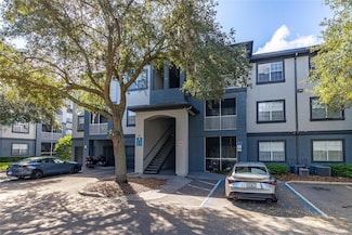 12904 Sanctuary Cove Dr Unit 301, Temple Terrace, FL 33637