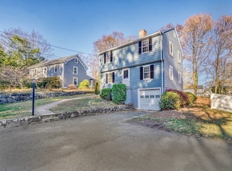 401 Washington St, Melrose, MA 02176