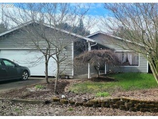 294 S 70th St, Springfield, OR 97478
