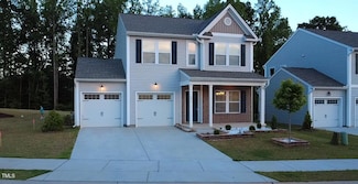 391 Curling Creek Dr, Clayton, NC 27527