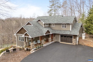 1830 Bentivar Dr, Charlottesville, VA 22911
