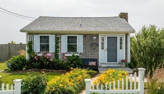 30 Alder St, Fairhaven, MA 02719