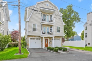 25 Penfield Place, Fairfield, CT 06824