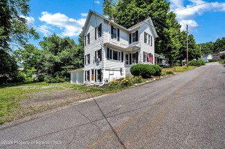 12 Harlem Ave, Carbondale, PA 18407