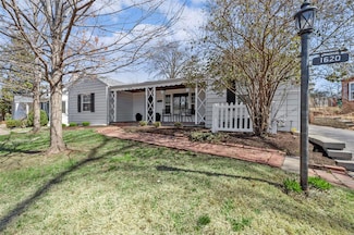 1620 Jonquil Dr, Saint Louis, MO 63119