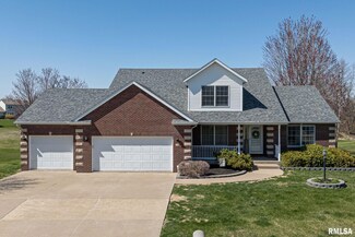 12 Douglas Way, Eldridge, IA 52748