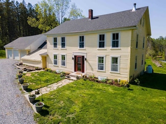 353 Stage Rd, Charlestown, NH 03603