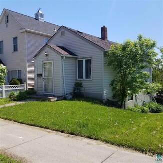 714 E 3rd St, Duluth, MN 55805