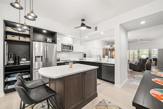 6330 99th Way N Unit 14B, Saint Petersburg, FL 33708
