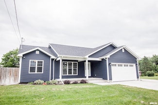 210 1st Ave, Sherrard, IL 61281