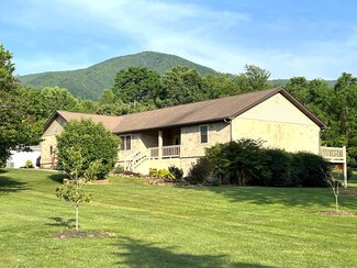 3510 Deer Field Cir, Sevierville, TN 37862