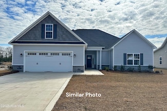 769 Secession Ln, Jacksonville, NC 28546