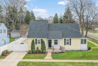 1010 Stanfield St, South Bend, IN 46617