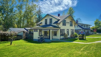 1385 Gulf Rd, Point Roberts, WA 98281