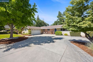 38 Oakdene Ct, Walnut Creek, CA 94596