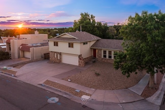 10009 Fostoria Rd NE, Albuquerque, NM 87111