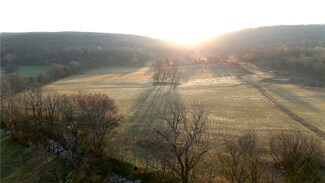 14774 Cove Creek Rd N, Prairie Grove, AR 72753
