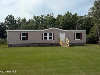6795 Lewis Dr SE, Winnabow, NC 28479