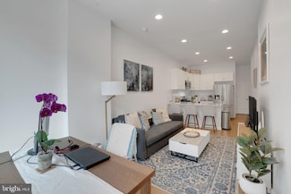 709 N 19th St Unit 1, Philadelphia, PA 19130