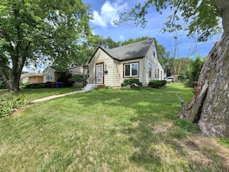 3301 Parkside Ave, Rockford, IL 61101