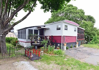 16 Francis St, Wareham, MA 02538