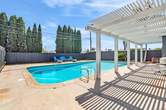 3921 Juniper St, San Diego, CA 92105