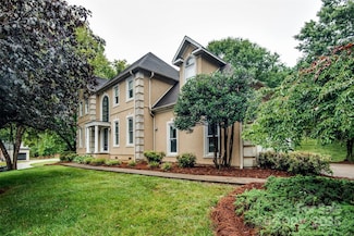 4825 1st Street Ct NW, Hickory, NC 28601