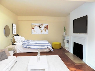 40 Central Park S Unit 3-E, New York, NY 10019